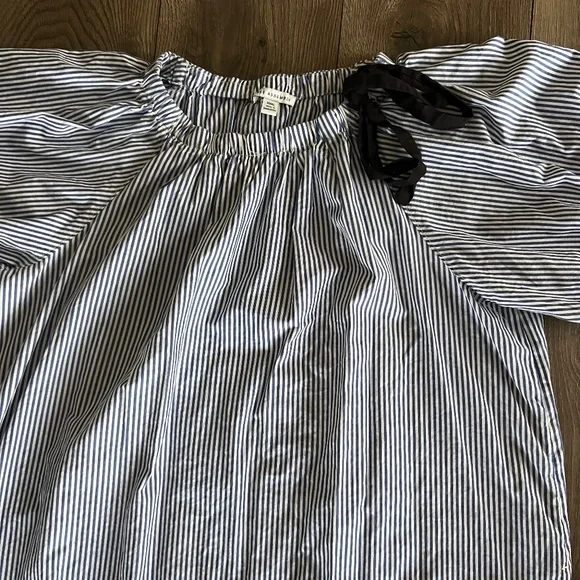 Elegant Black and White Striped Mini Dress - Picture 4 of 9